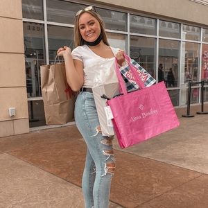 Meet your Posher, Mandy